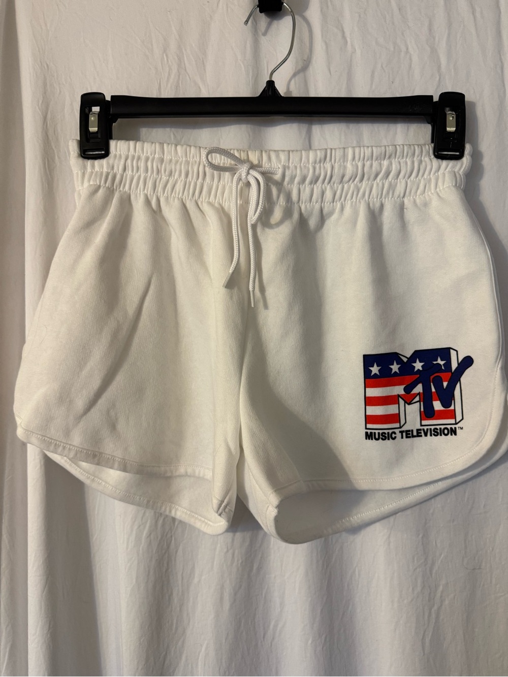 MTV White Athletic Lounge Shorts with Patriotic Logo Size Small.